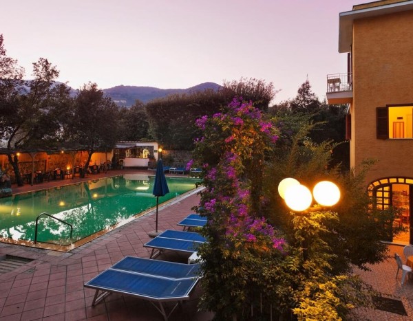 Hotel Cleopatra