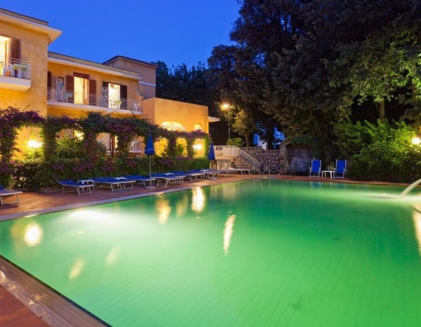 Hotel Cleopatra
