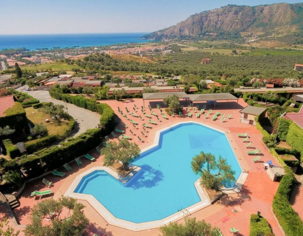 Fruit Village Porto Rhoca