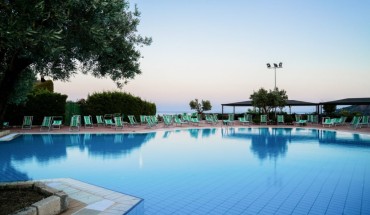 Villaggio Porto Rhoca