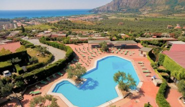 Villaggio Porto Rhoca