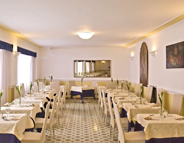 Hotel Fortuna Beach