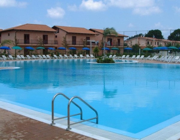 TH Porto Ada Village