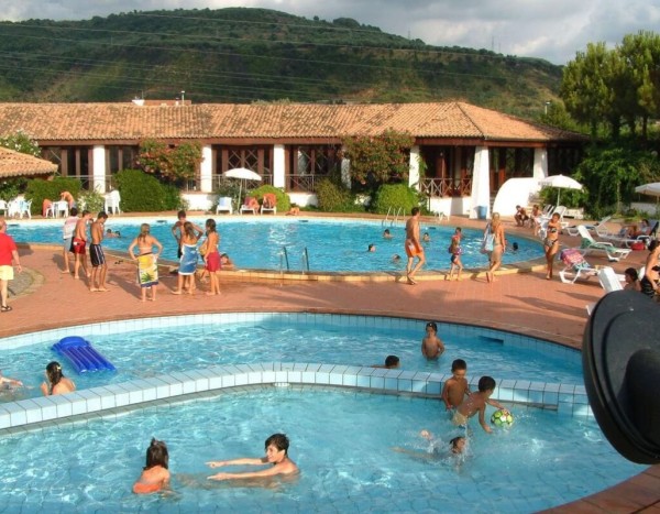 TH Porto Ada Village