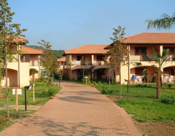TH Porto Ada Village
