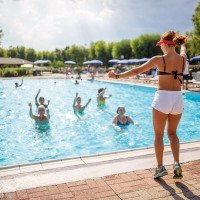 TH Baia degli Achei animazione in piscina