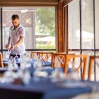 TH Baia degli Achei dettagli sala ristorante