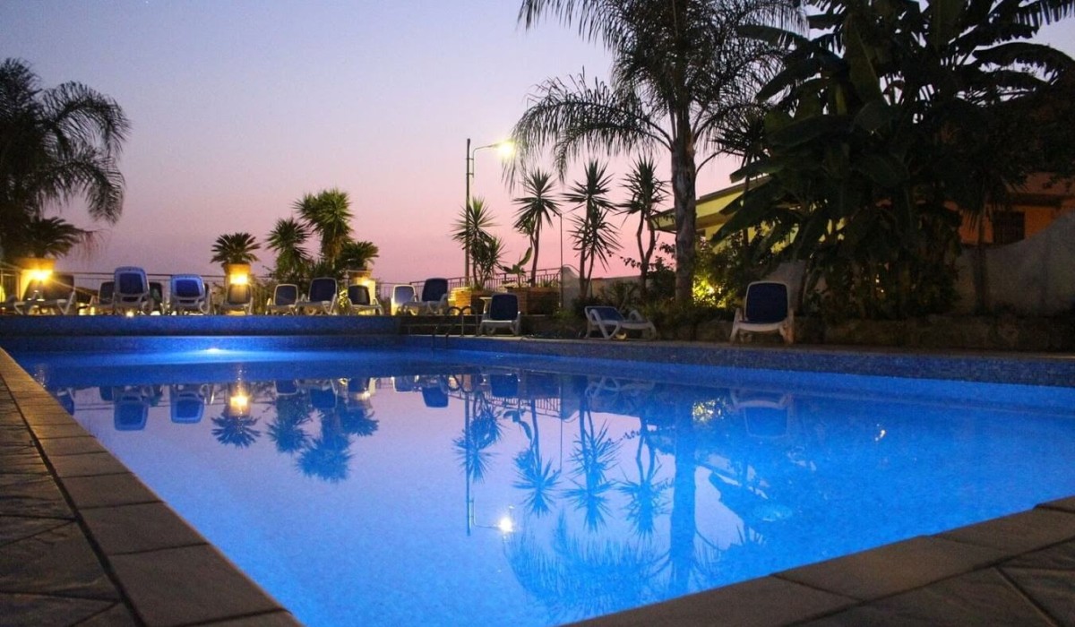 Hotel Arenas