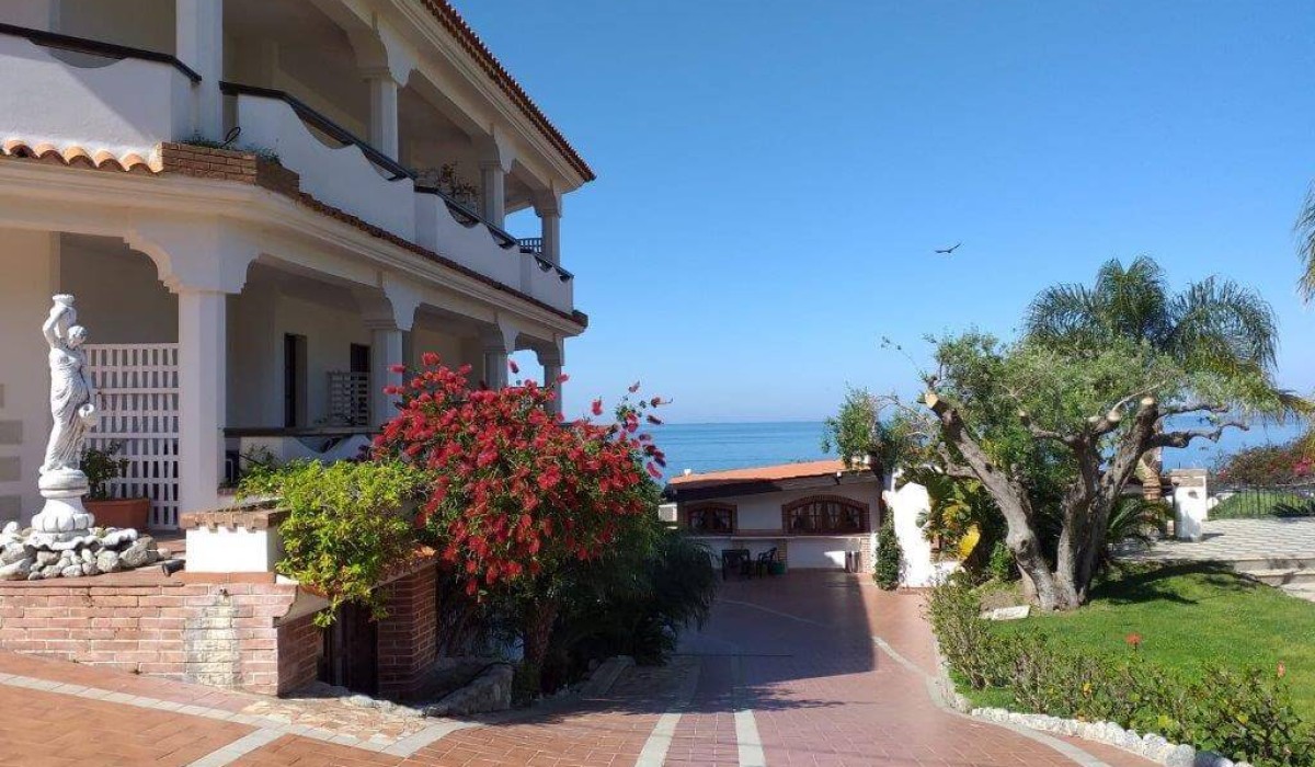 Hotel Arenas