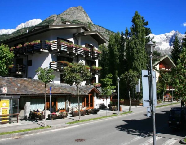 Hotel Les Jumeaux