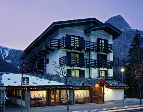 Hotel Les Jumeaux
