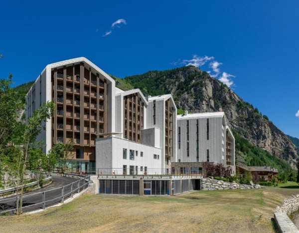 TH Courmayeur