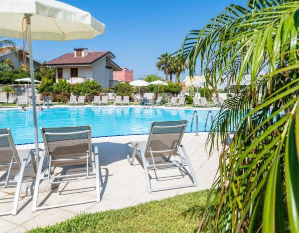 Capo Peloro Hotel