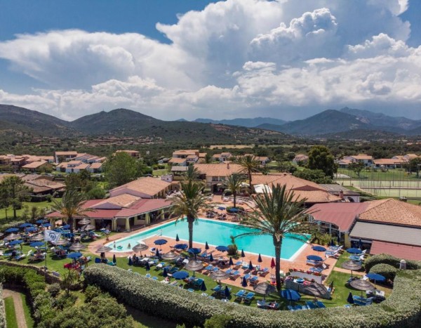 Liscia Eldi Resort Residence