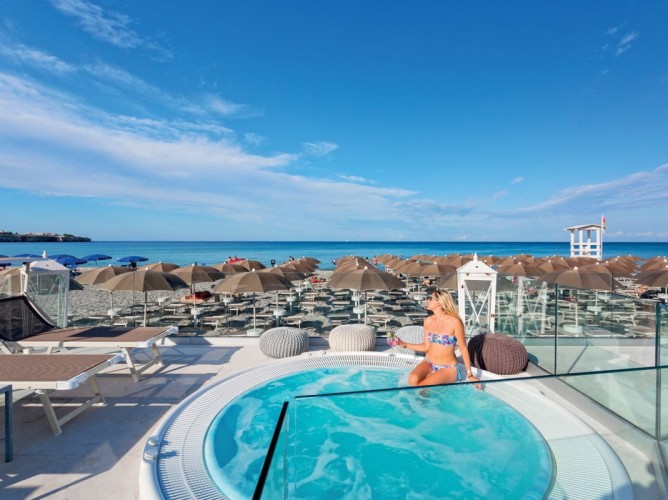 Futura Club Barone di Mare - Barone di Mare jacuzzi sul lido