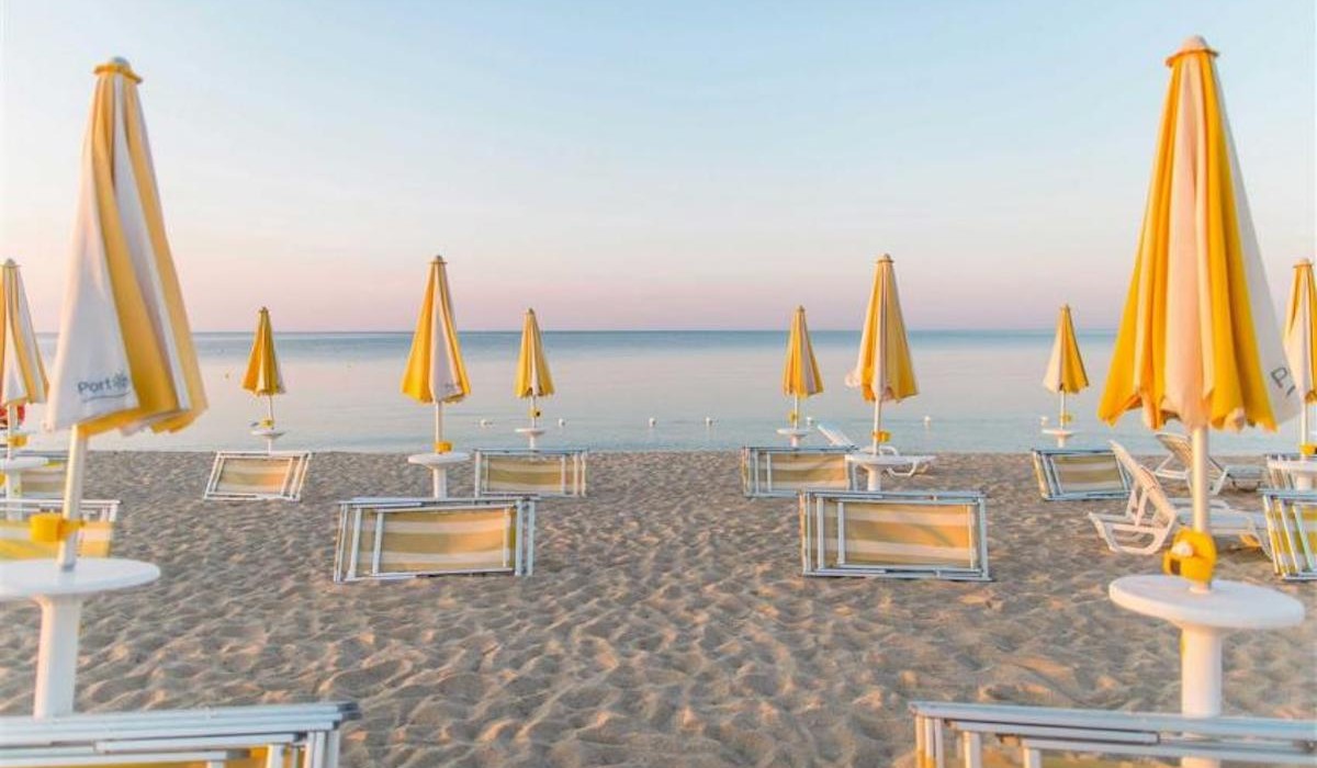 Formula Roulette Calabria Futura Surprise - Spiaggia a pochi passi dalle strutture