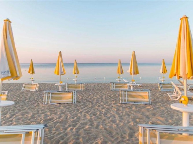Formula Roulette Calabria Futura Surprise - Spiaggia a pochi passi dalle strutture