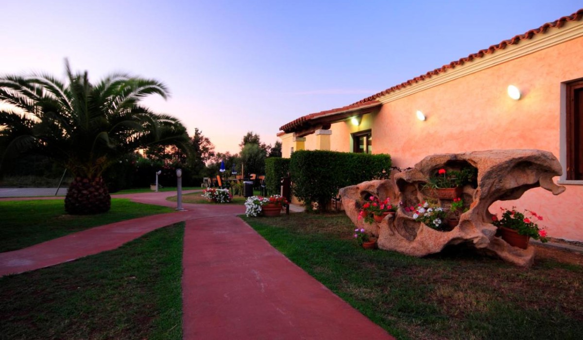 Li Suari Club Village