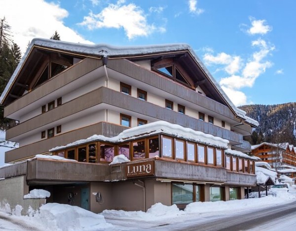 Luna Wellness Hotel