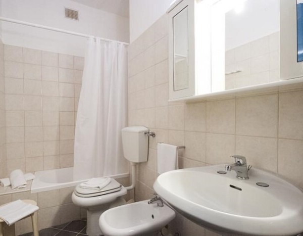 Residence Golfo della Lacona