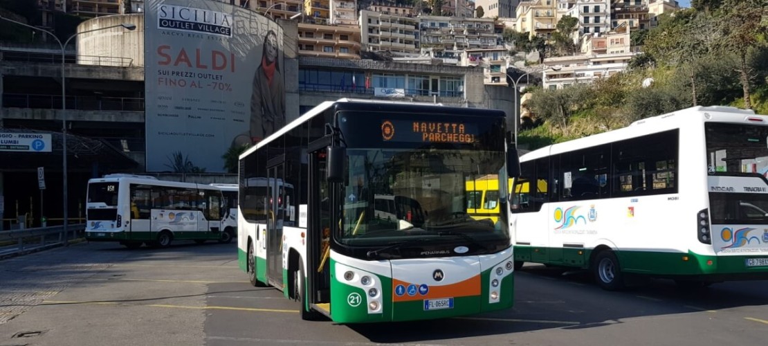 Line Bus a Taormina