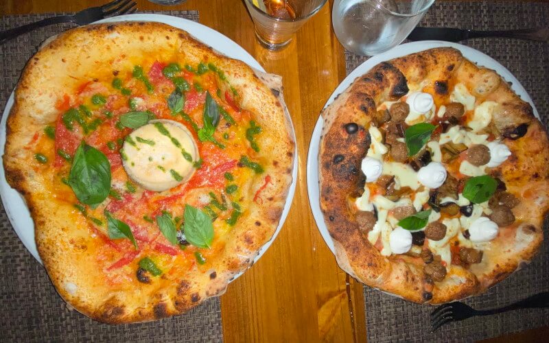 Pizza napoletana a Ischia