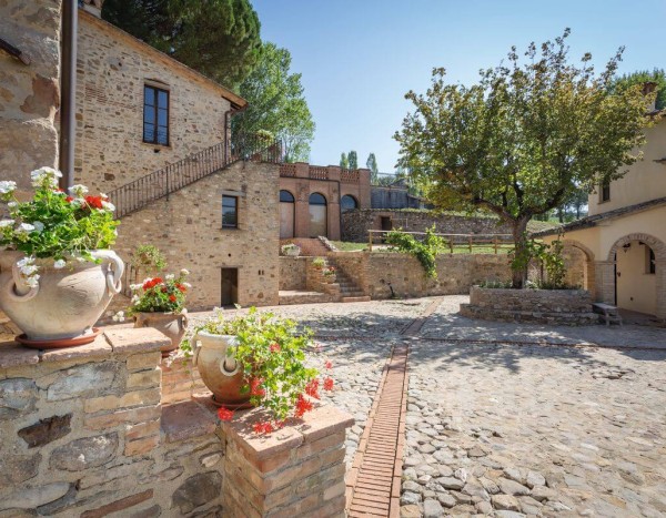 Borgo Pulciano Agriturismo & Resort