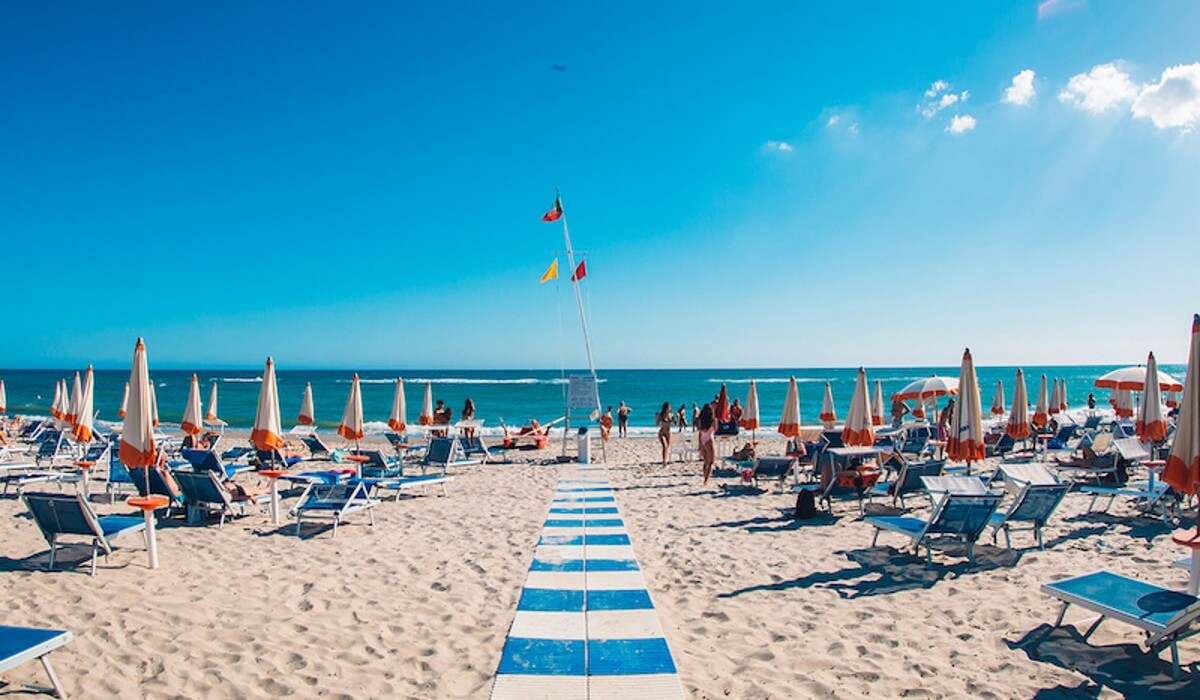 MClub Lipari - Passerella per l'accesso alla spiaggia del Resort