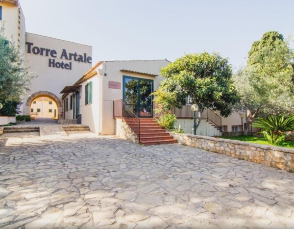 Apulia Hotel Borgo Torre Artale
