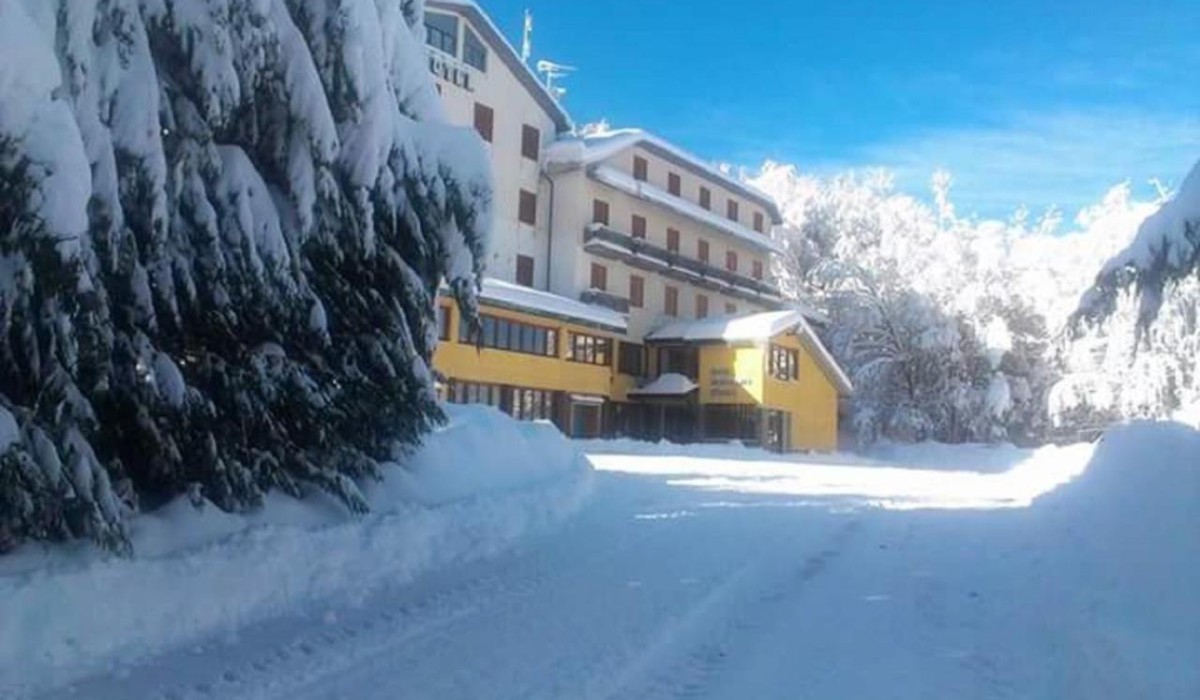 Apulia Hotel Europa Gran Sasso - I boschi ed i sentieri d'inverno