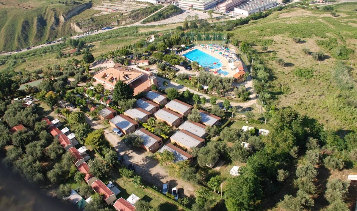 Apulia Hotel Silvi Marina - Villaggio Silvi Marina dall'alto