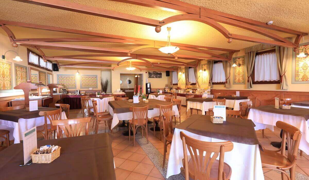 Palace Resort Pontedilegno - Sala ristorante interna