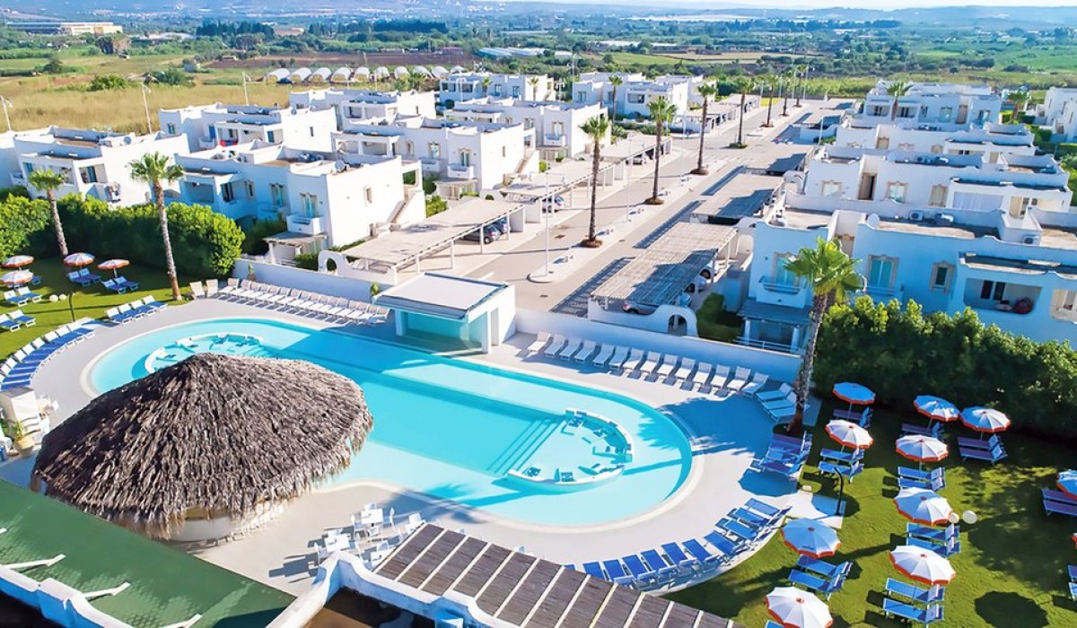 Futura Style Borgo Rio Favara Residence - Piscina e Appartamenti