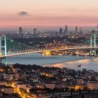 Ponte Euroasia Istanbul di sera