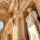 Un angolo della Biblioteca di Celso, nell'antica città di Efeso, patrimonio unesco