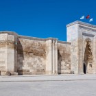 Caravanserraglio di Sultanhani sulla via della Seta in Turchia