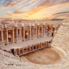 Il Teatro, posto nella parte alta del sito archeologico di Hierapolis, si può visitare con una breve passeggiata o tramite navetta