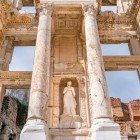 Bliblioteca del Celso a  Efeso in provincia di Smirne, Turchia