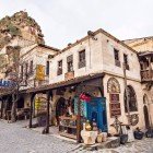 Negozio di antichità nella città di Ortahisar in Cappadocia in Turchia