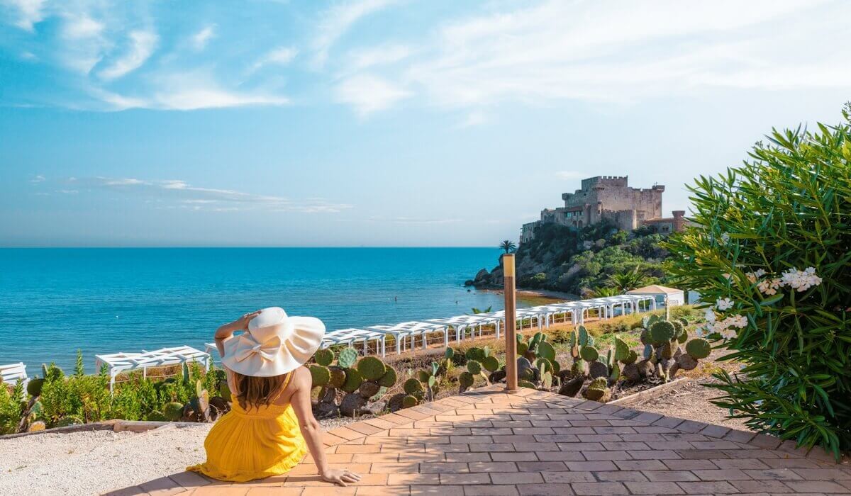 Falconara Resort - Struttura circondata da mare, flora e fauna, perfetta per gli amanti del relax