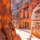 Al-Khazneh (Il Tesoro) a Petra, la capitale dell'antico Regno Nabateo in Giordania