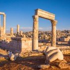 Antiche rovine della Cittadella di Amman con il Tempio di Ercole e la Mano