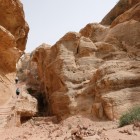 Viste mozzafiato lungo il sentiero turistico per l'Alto Luogo del Sacrificio nell'antica città nabatea di Petra