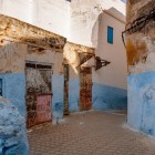 Vicoli tipici della Medina della Città sacra di Moulay Idriss in Marocco
