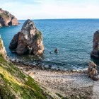 Bellissima veduta dell'oceano e della costa di Cabo da Roca, luogo iconico e  punto più ad ovest del continente europeo