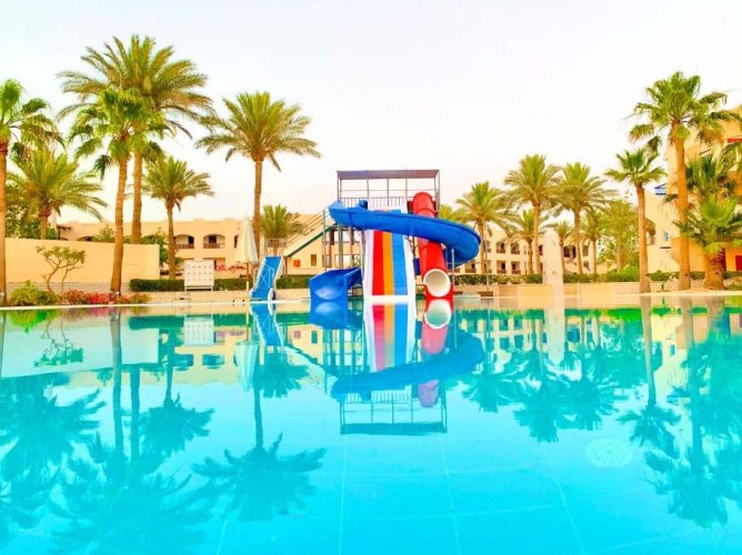 Ivy Cyrene Island Aqua Park Resort - Scivoli acquatici per il divertimento dei più piccoli 