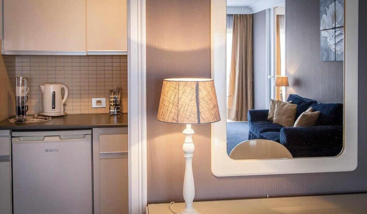 First Euroflat Hotel - First Euroflat Hotel dettagli scrivania camera 
