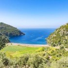 Kargicak Plaji è una spiaggia di ghiaia che offre viste mozzafiato delle acque blu adatta alle famiglie con bambini ed è anche pet-friendly