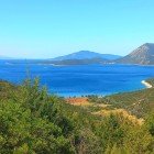 Dangir Bay si trova nel Mar Egeo, parte del Mar Mediterraneo della regione di Muğla. Il paese più vicino è Mazikoy, situato a soli 9 km dal centro.
