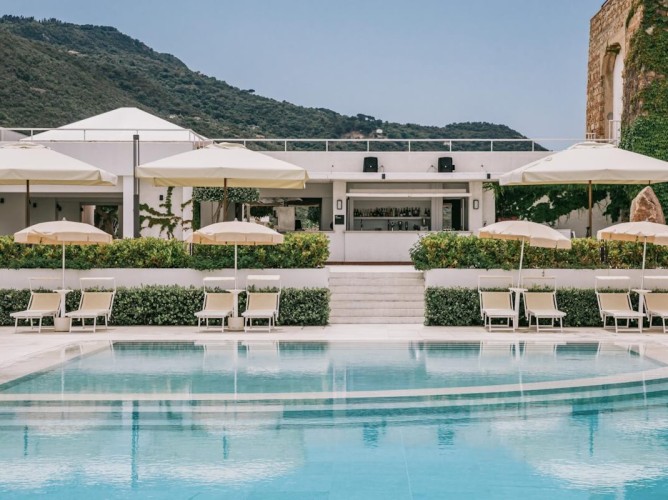 Mangia's Pollina Resort - piscina